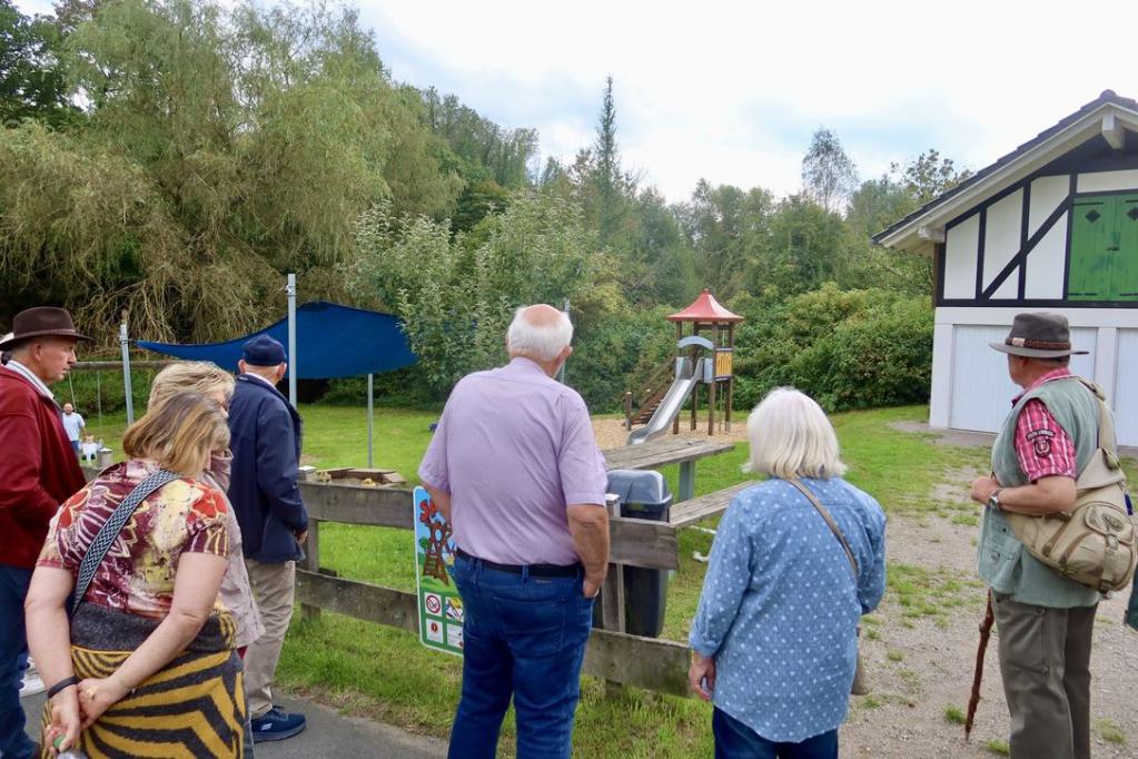 Ortsbegehung Heisberg 2026, Kinderspielplatz und Vereinslager
